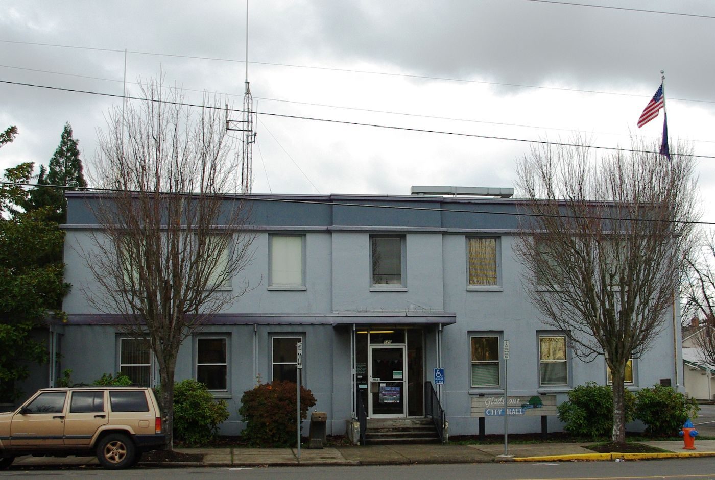Gladstone City Hall on Portland Street — the small river town's civic center near the Clackamas-Willamette confluence